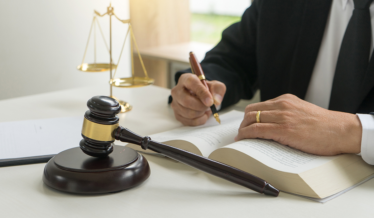 Diferencias entre proceso ordinario, abreviado y simplificado en la defensa penal